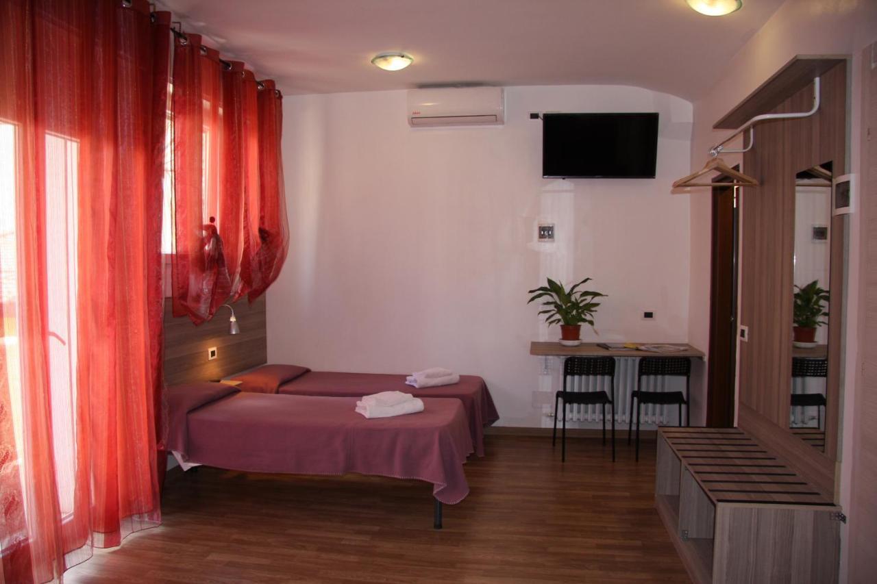 Hotel Adelchi Milano Exterior foto